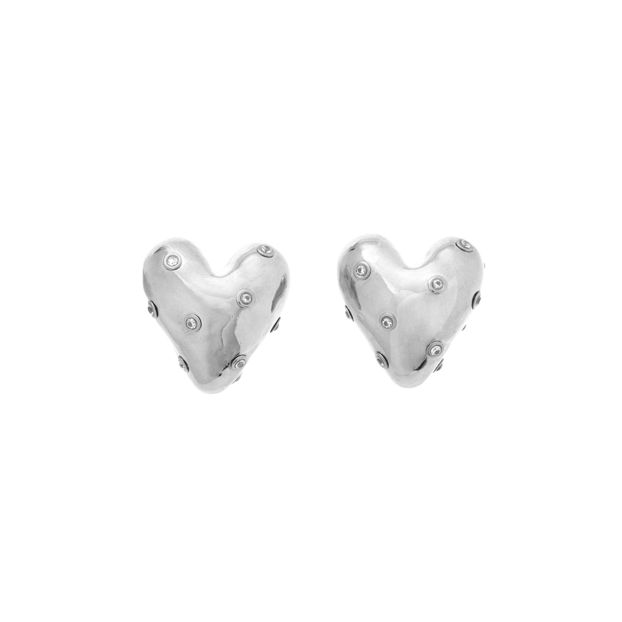 FULL-BODIED HEART STUD EARRINGS